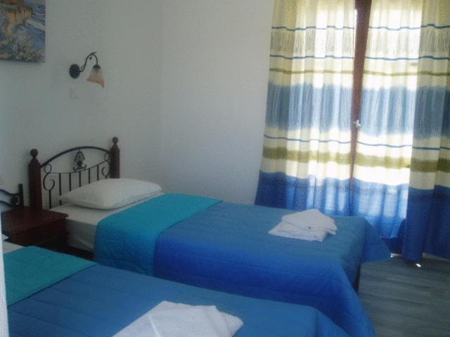 Rita'S Rooms Chora  Room photo